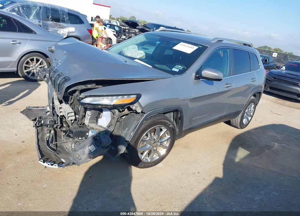 2016 JEEP CHEROKEE LATITUDE VIN: 1C4PJLCB8GW106410