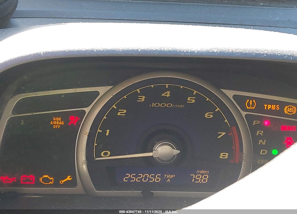 2010 HONDA CIVIC LX VIN: 2HGFA1F51AH547292