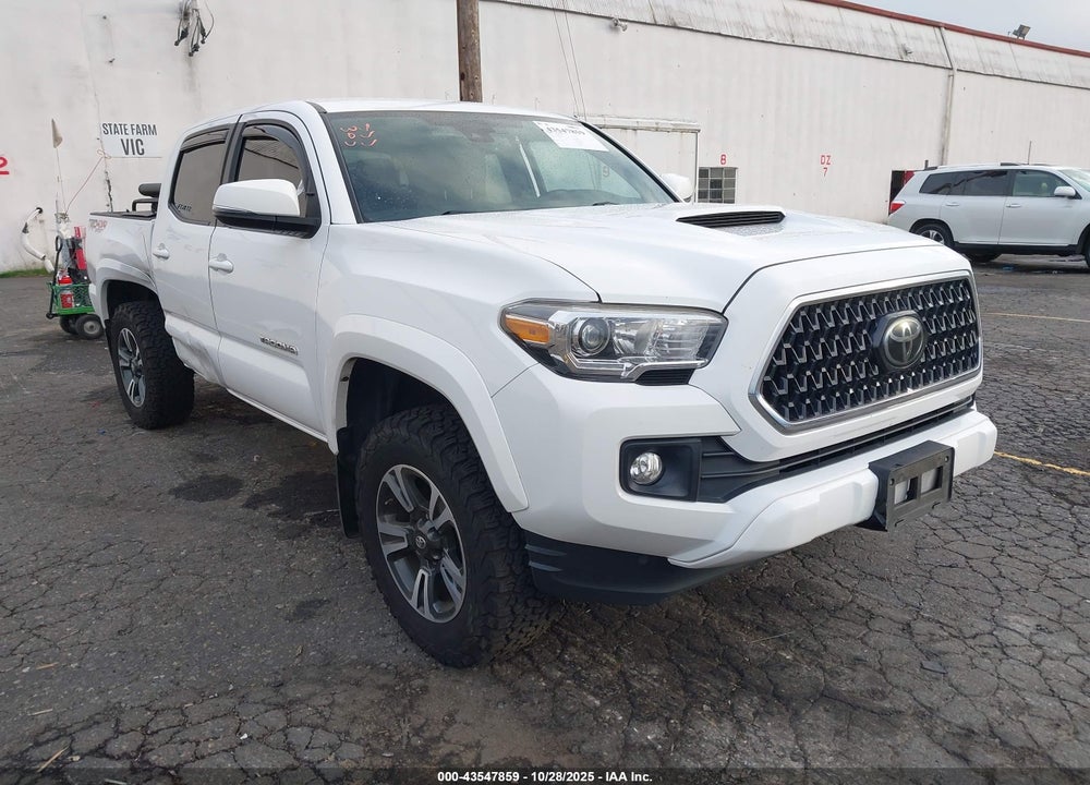 2018 TOYOTA TACOMA TRD SPORT VIN: 5TFCZ5AN9JX124531