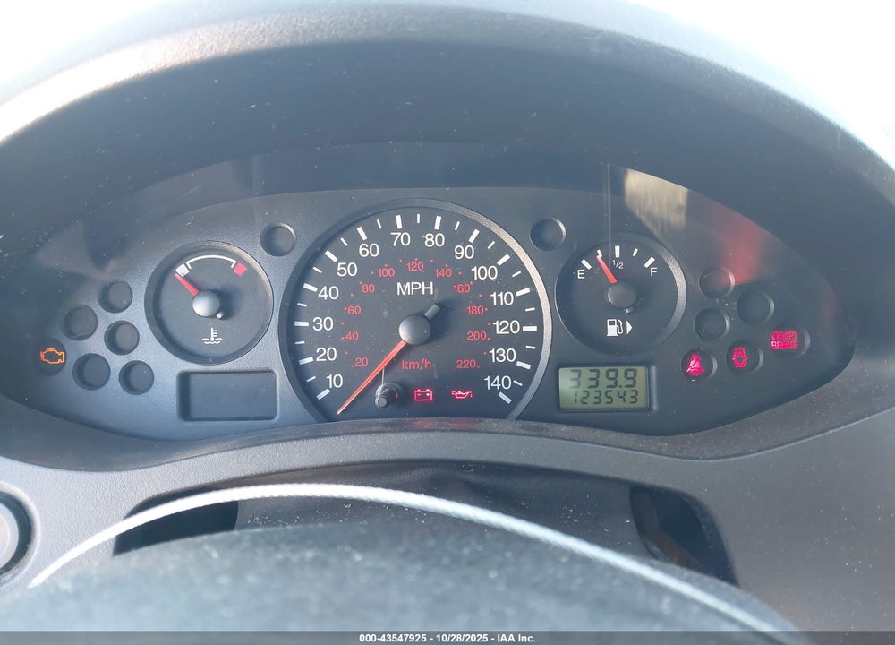 2006 FORD FOCUS ZX4 VIN: 1FAFP34N86W123909
