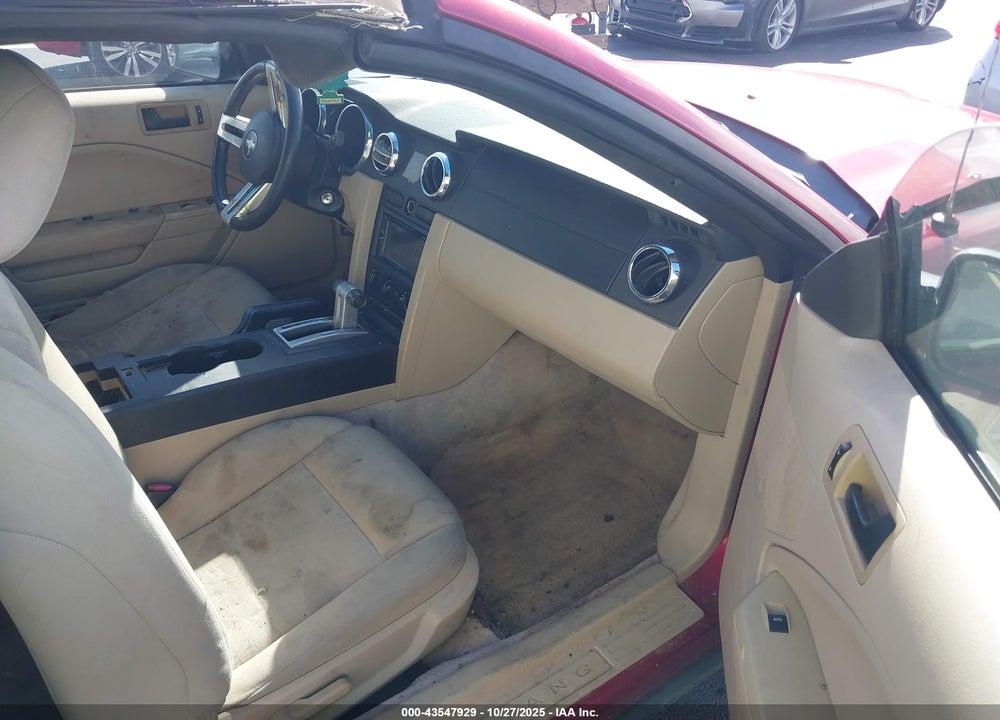 2005 FORD MUSTANG VIN: 1ZVFT84N155250702