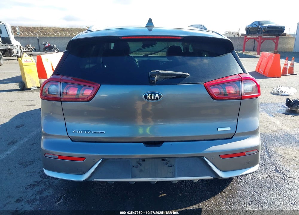 2017 KIA NIRO TOURING VIN: KNDCE3LC5H5081579