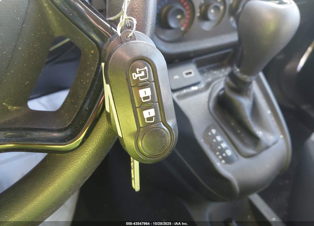 2021 RAM PROMASTER CITY TRADESMAN VIN: ZFBHRFAB6M6U15387