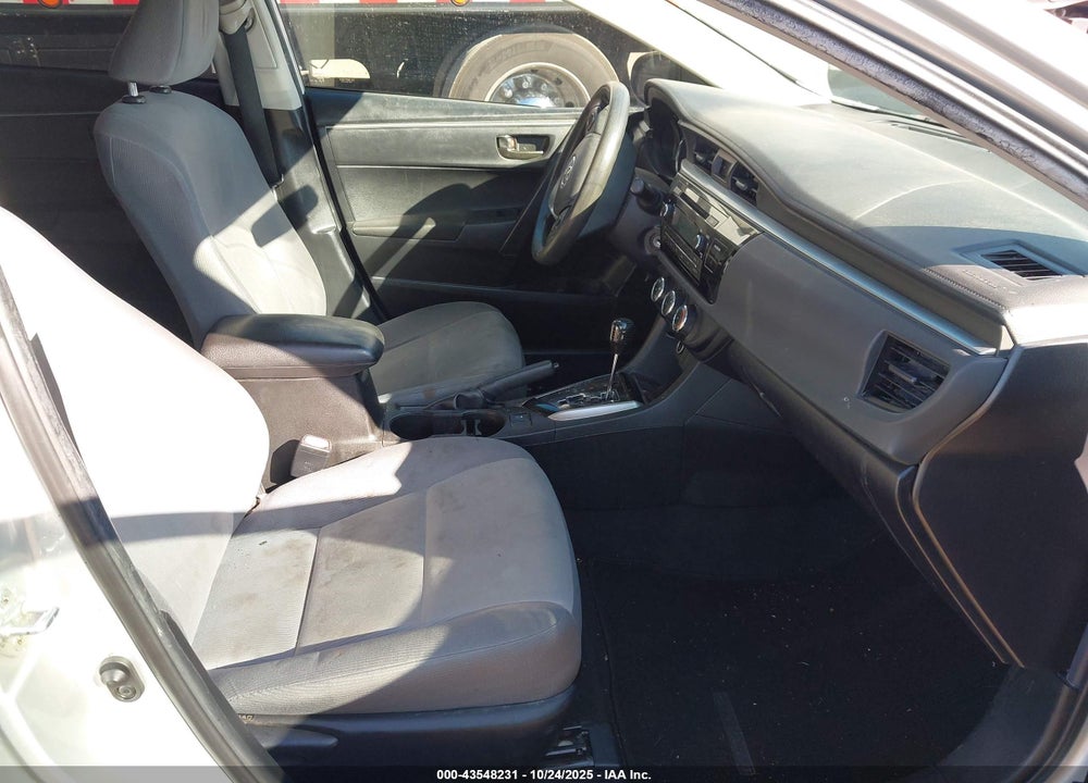 2015 TOYOTA COROLLA L VIN: 5YFBURHE2FP262814