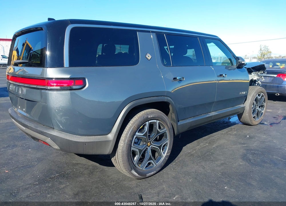2026 RIVIAN R1S VIN: 7PDSGCBA8TN075797