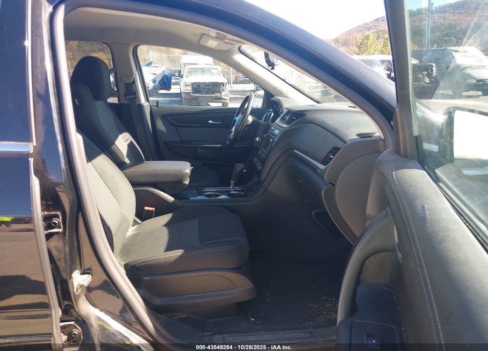 2017 CHEVROLET TRAVERSE VIN: 1GNKVGKD3HJ272798