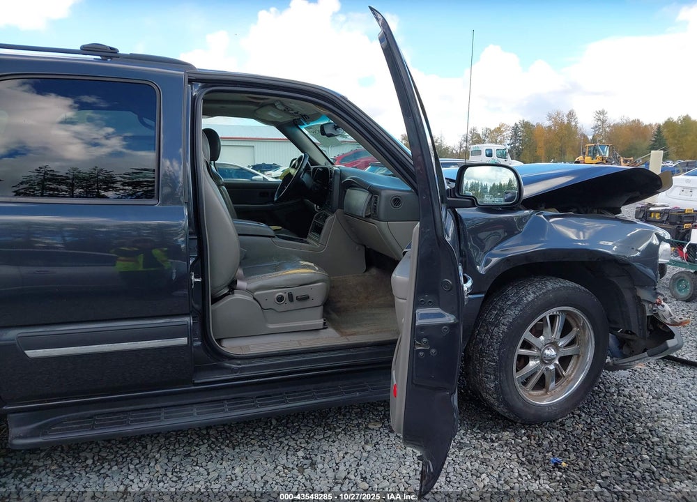 2006 CHEVROLET TAHOE LT VIN: 1GNEK13T26J110182
