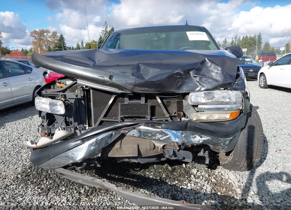 2006 CHEVROLET TAHOE LT VIN: 1GNEK13T26J110182