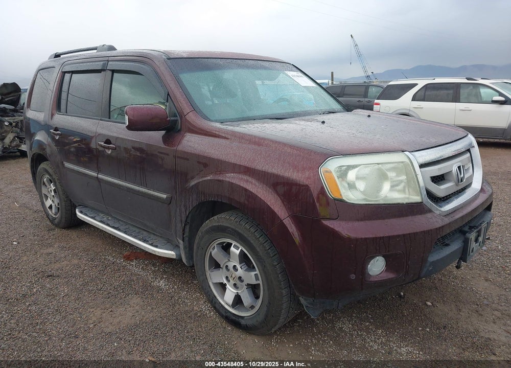 2010 HONDA PILOT TOURING VIN: 5FNYF4H81AB008811