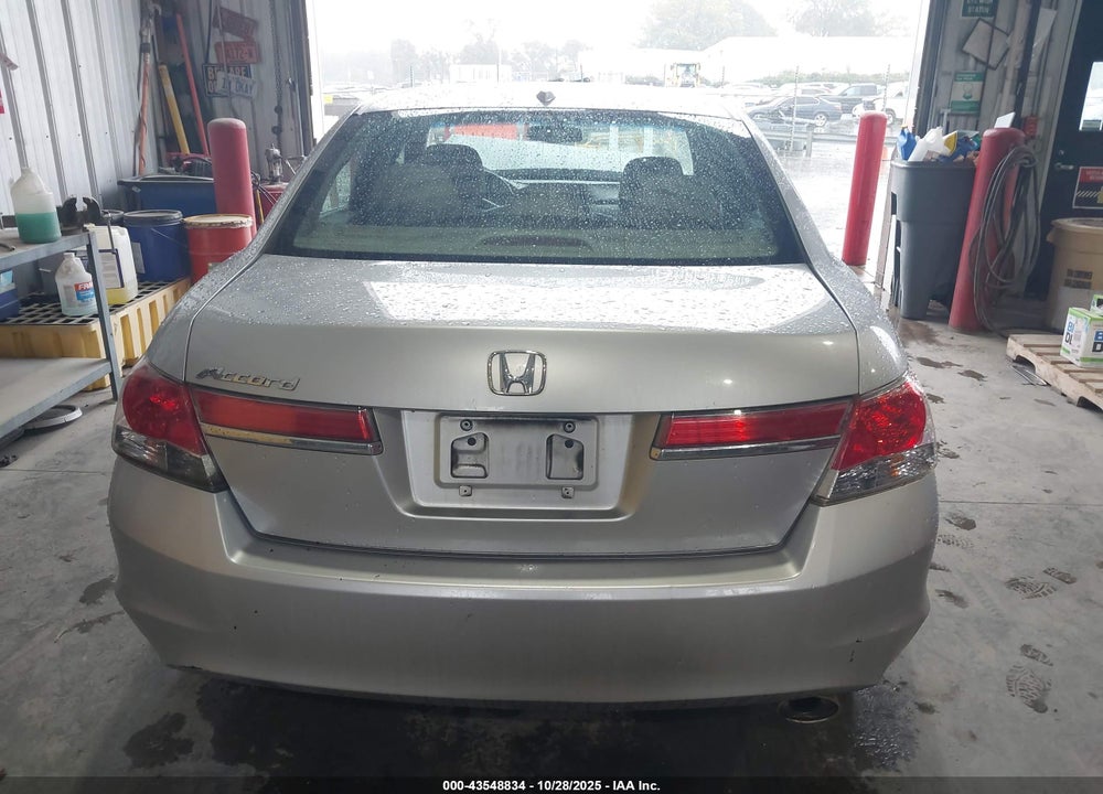 2011 HONDA ACCORD 2.4 EX-L VIN: 1HGCP2F80BA019437