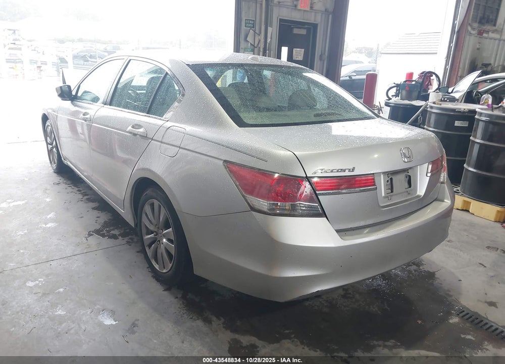 2011 HONDA ACCORD 2.4 EX-L VIN: 1HGCP2F80BA019437