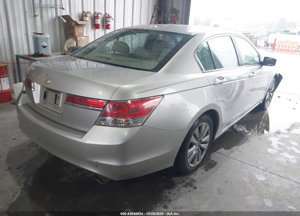 2011 HONDA ACCORD 2.4 EX-L VIN: 1HGCP2F80BA019437