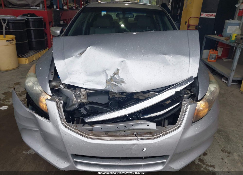 2011 HONDA ACCORD 2.4 EX-L VIN: 1HGCP2F80BA019437