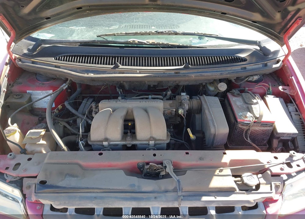 2000 CHRYSLER VOYAGER VIN: 2C4FJ25BXYR881370