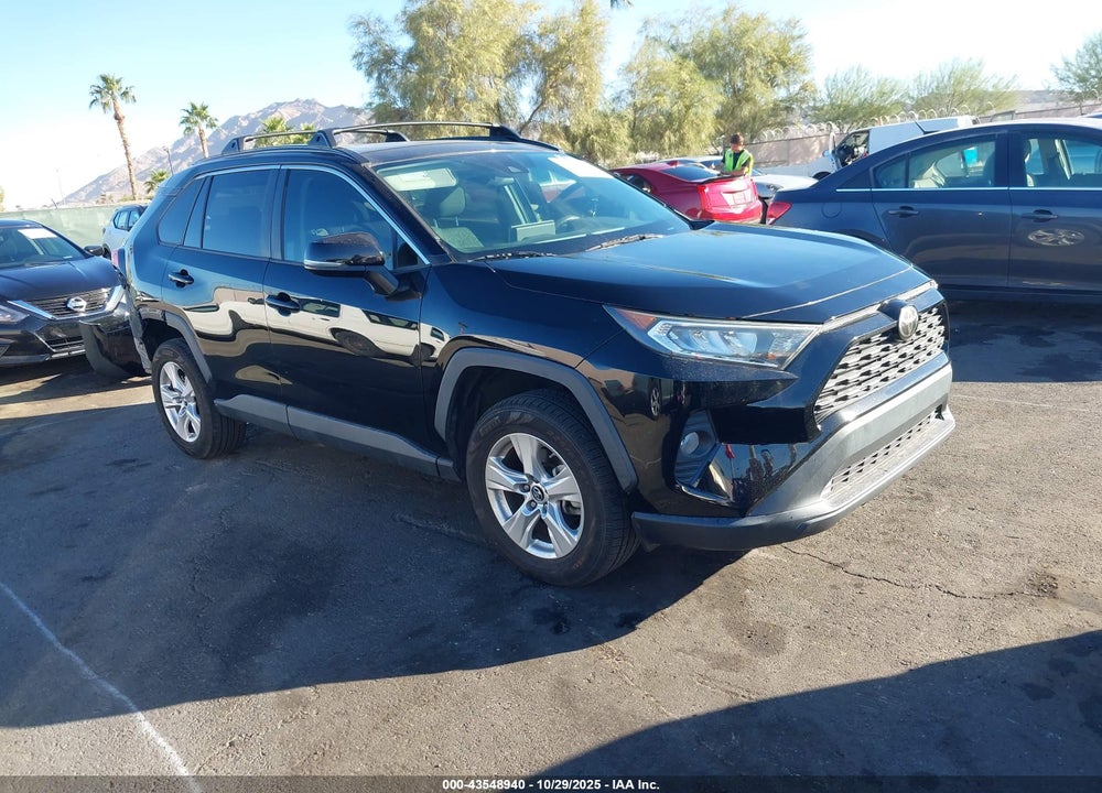 2019 TOYOTA RAV4 XLE VIN: 2T3W1RFV6KC001524