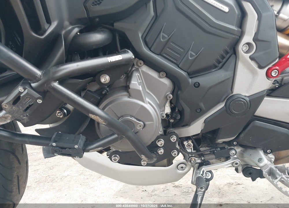 2022 DUCATI MULTISTRADA V4/V4S/V4 S SPORT VIN: ZDMAALVWXNB014228