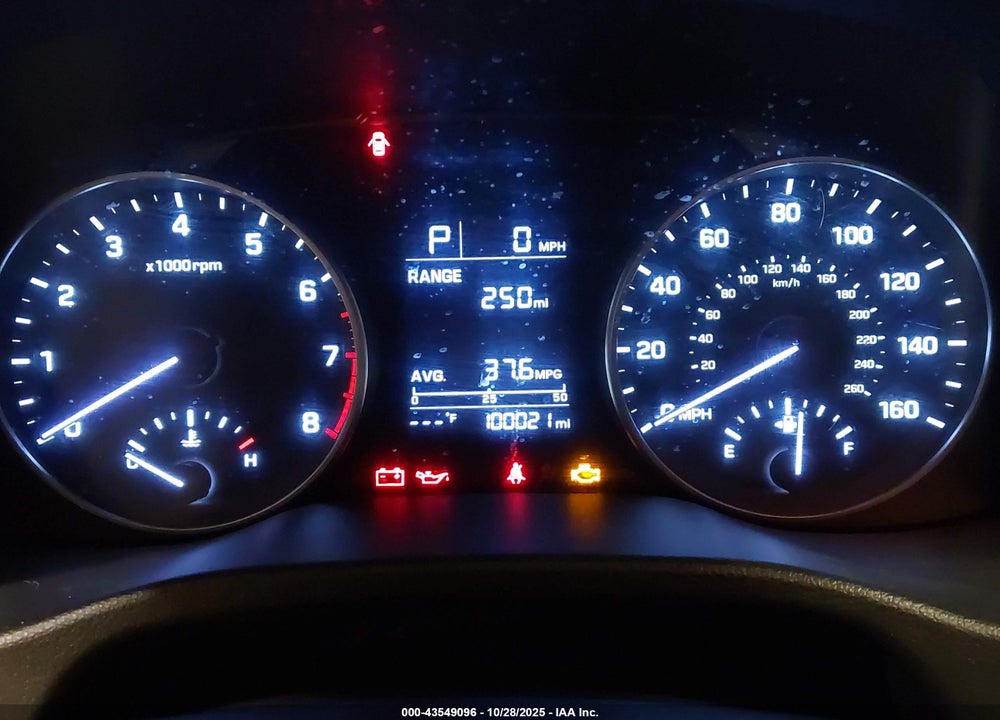 2017 HYUNDAI ELANTRA VIN: KMHD74LF5HU115553