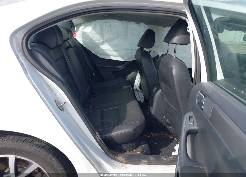 2018 VOLKSWAGEN JETTA 1.4T SE/1.4T WOLFSBURG EDITION VIN: 3VWDB7AJXJM247047