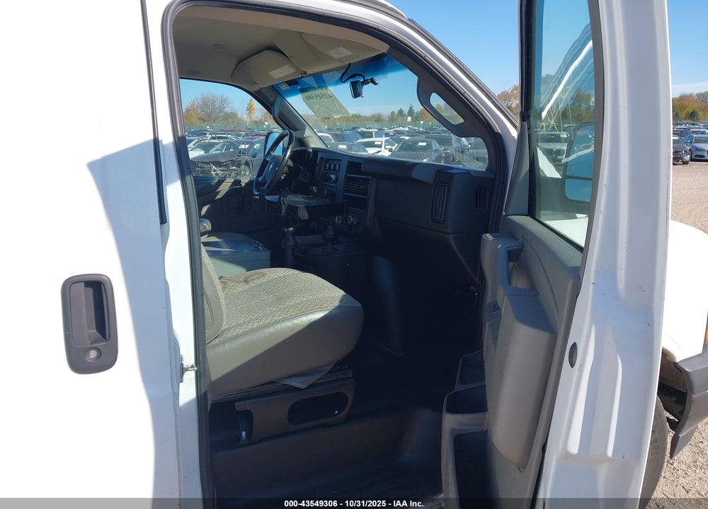 2018 CHEVROLET EXPRESS 2500 WORK VAN VIN: 1GCWGAFP0J1335951