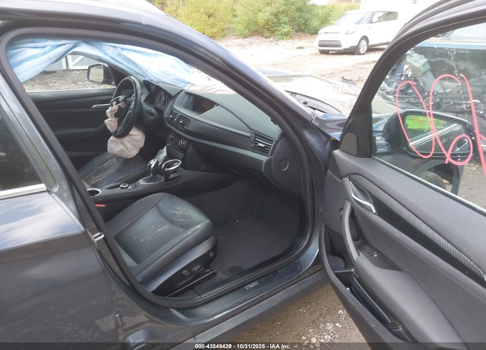 2015 BMW X1 VIN: WBAVL1C5XFVY35431