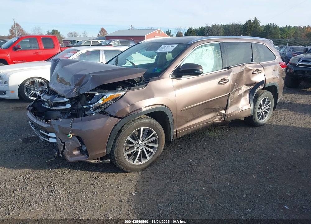 2017 TOYOTA HIGHLANDER VIN: 5TDJZRFH1HS425974