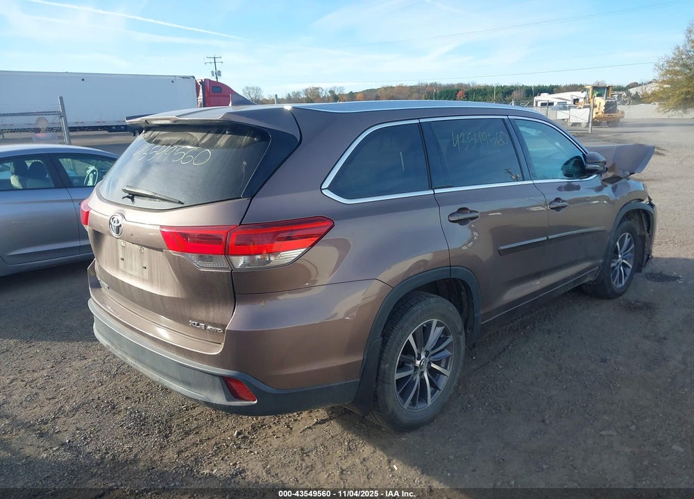 2017 TOYOTA HIGHLANDER VIN: 5TDJZRFH1HS425974