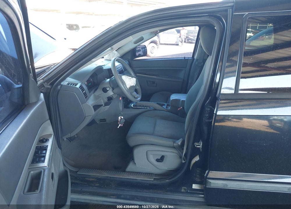 2007 JEEP GRAND CHEROKEE LAREDO VIN: 1J8GS48K77C683547