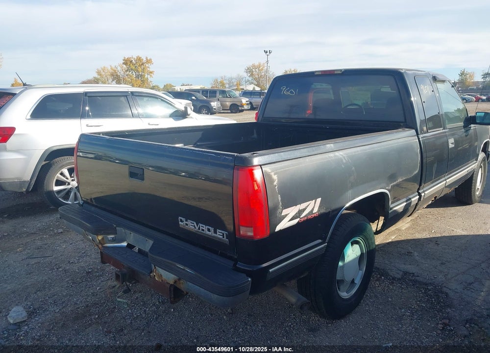 1998 CHEVROLET K1500 FLEETSIDE VIN: 2GCEK19R8W1214500
