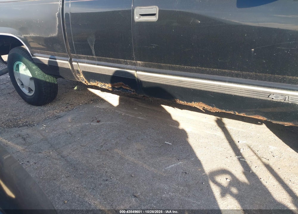 1998 CHEVROLET K1500 FLEETSIDE VIN: 2GCEK19R8W1214500