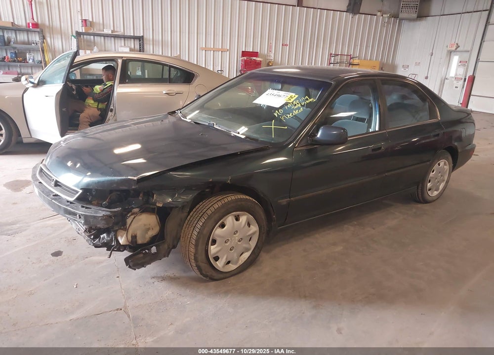 1997 HONDA ACCORD LX VIN: 1HGCD563XVA263731