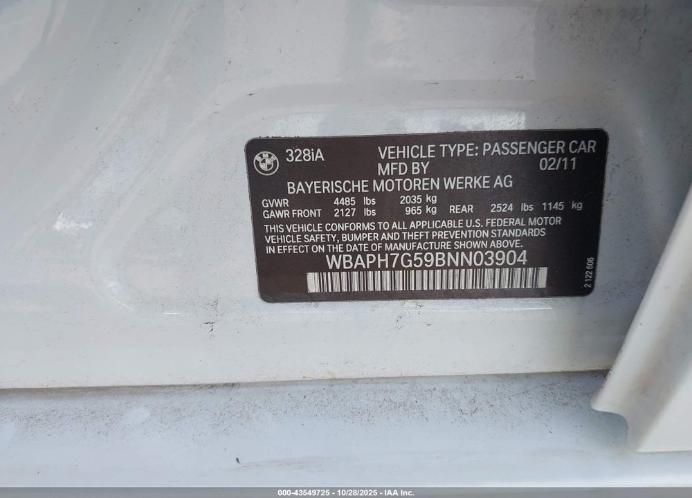 2011 BMW 3 SERIES VIN: WBAPH7G59BNN03904