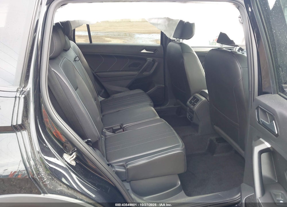 2024 VOLKSWAGEN TIGUAN VIN: 3VV8B7AX8RM127057