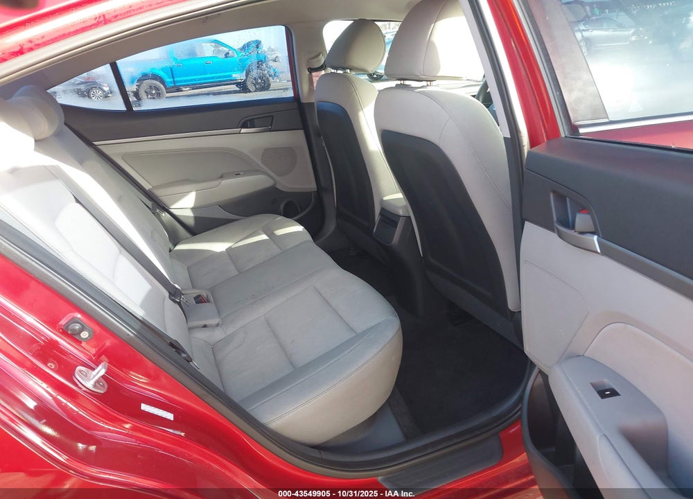 2017 HYUNDAI ELANTRA SE VIN: KMHD84LF1HU062881