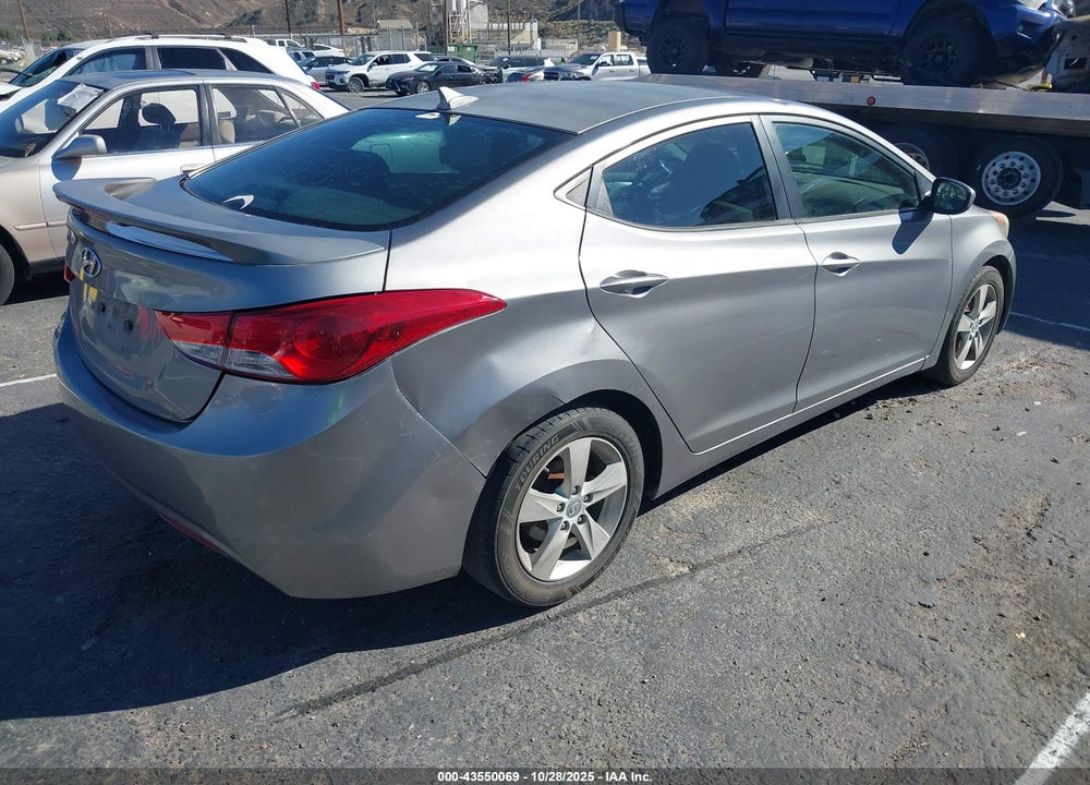 2013 HYUNDAI ELANTRA VIN: KMHDH4AE3DU999218