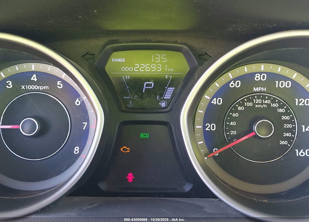 2013 HYUNDAI ELANTRA VIN: KMHDH4AE3DU999218