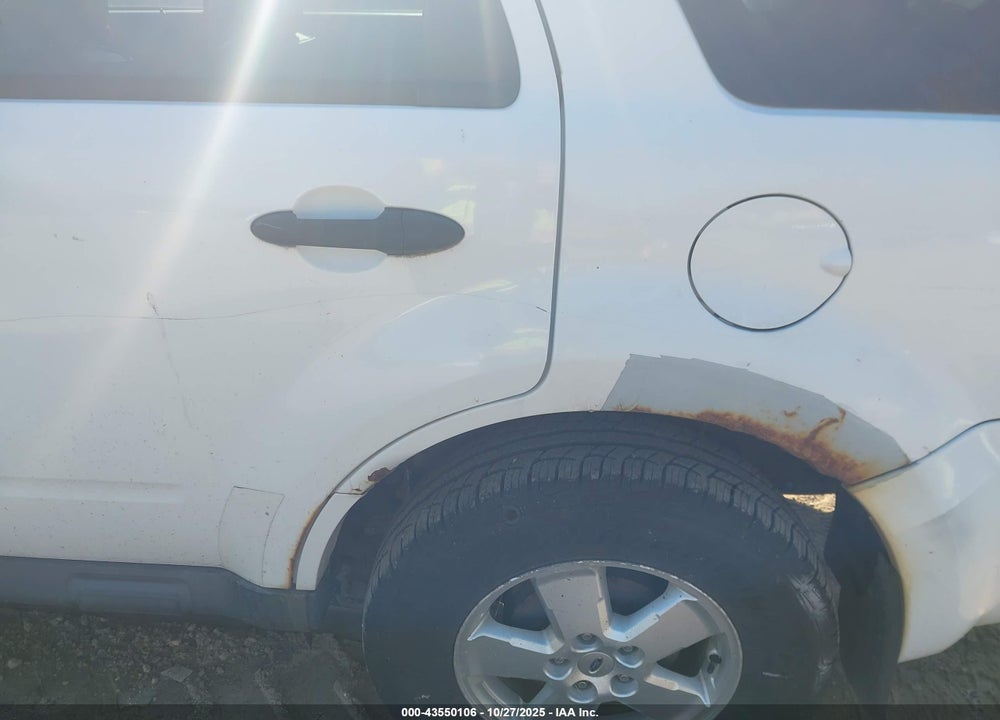 2010 FORD ESCAPE VIN: 1FMCU0D7XAKB55083