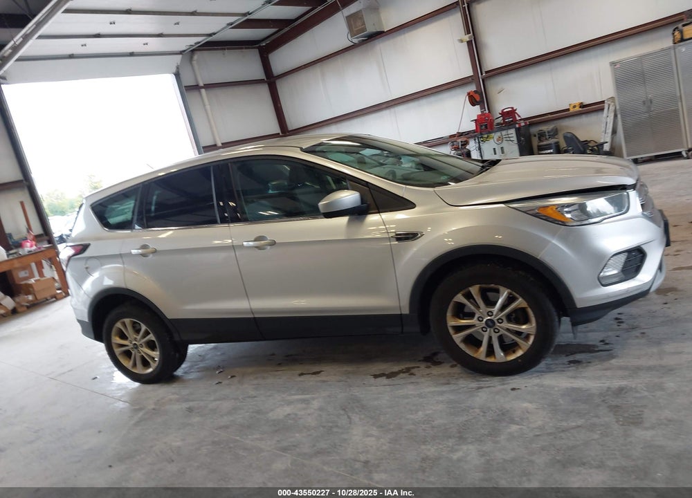 2017 FORD ESCAPE SE VIN: 1FMCU9GDXHUB39079