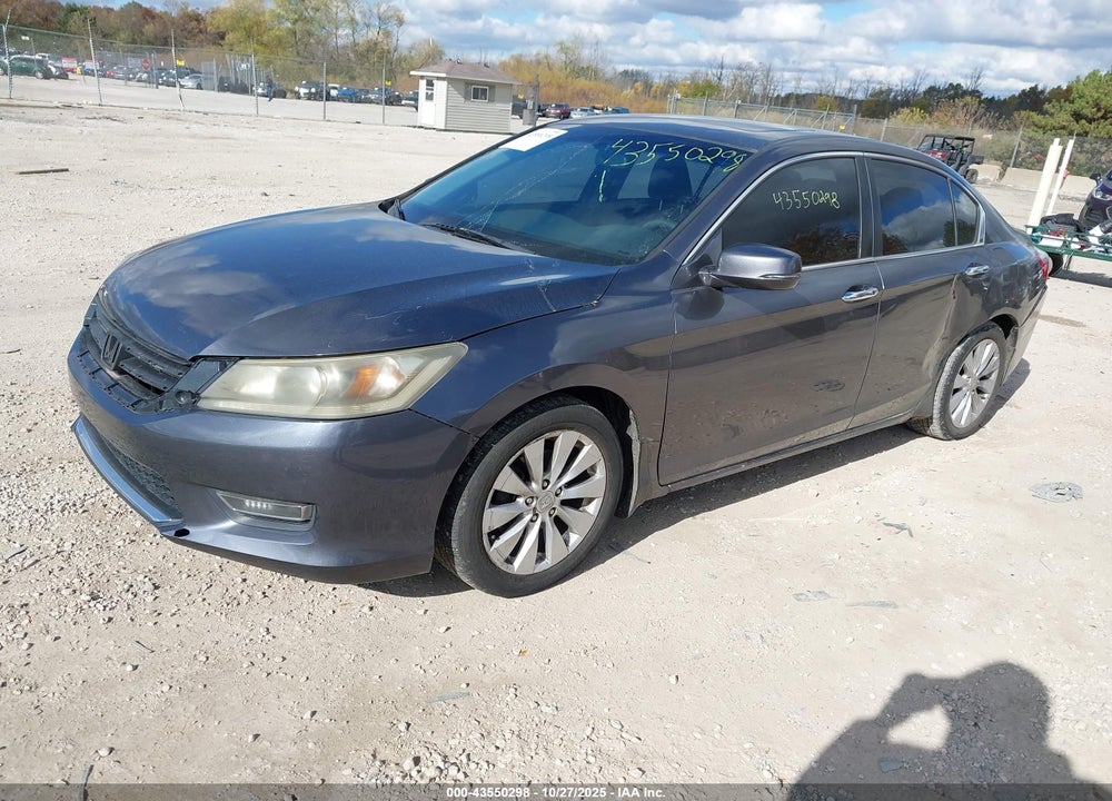 2013 HONDA ACCORD VIN: 1HGCR2F70DA204253