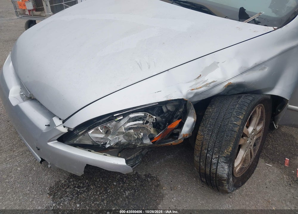 2005 HONDA ACCORD 2.4 EX VIN: 1HGCM568X5A056882