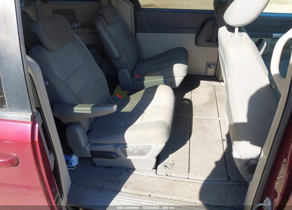 2008 CHRYSLER TOWN & COUNTRY TOURING VIN: 2A8HR54P38R821245