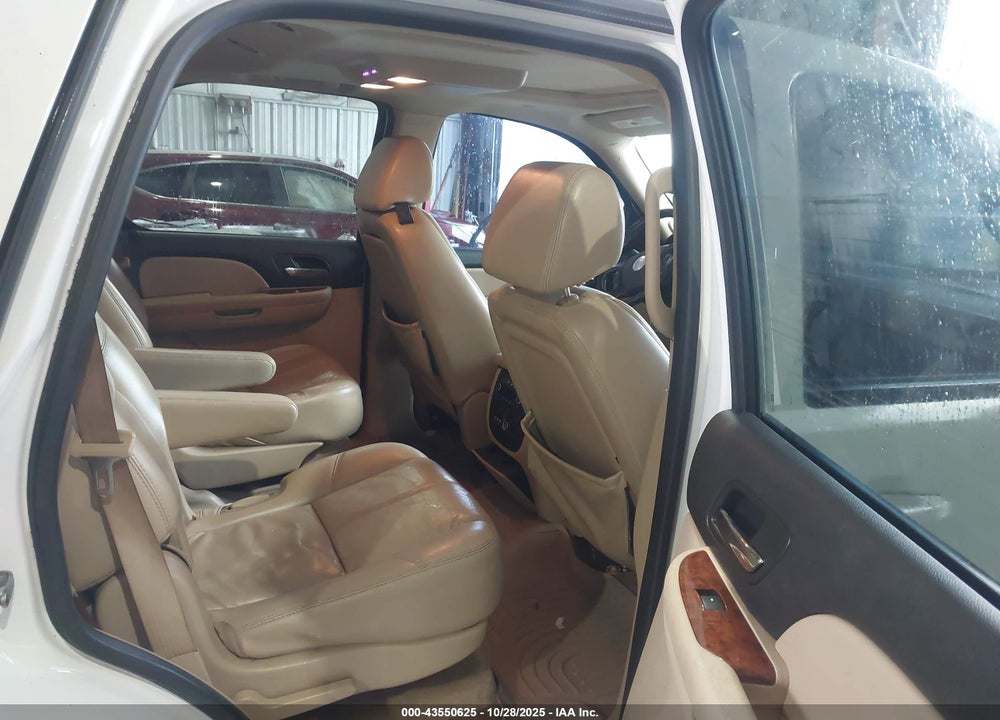 2007 CHEVROLET TAHOE LT VIN: 1GNFC13J97R301262