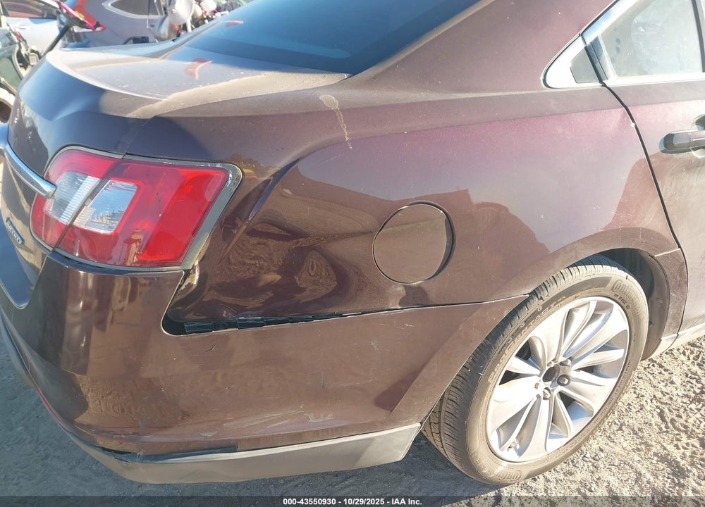 2011 FORD TAURUS LIMITED VIN: 1FAHP2FW2BG163464