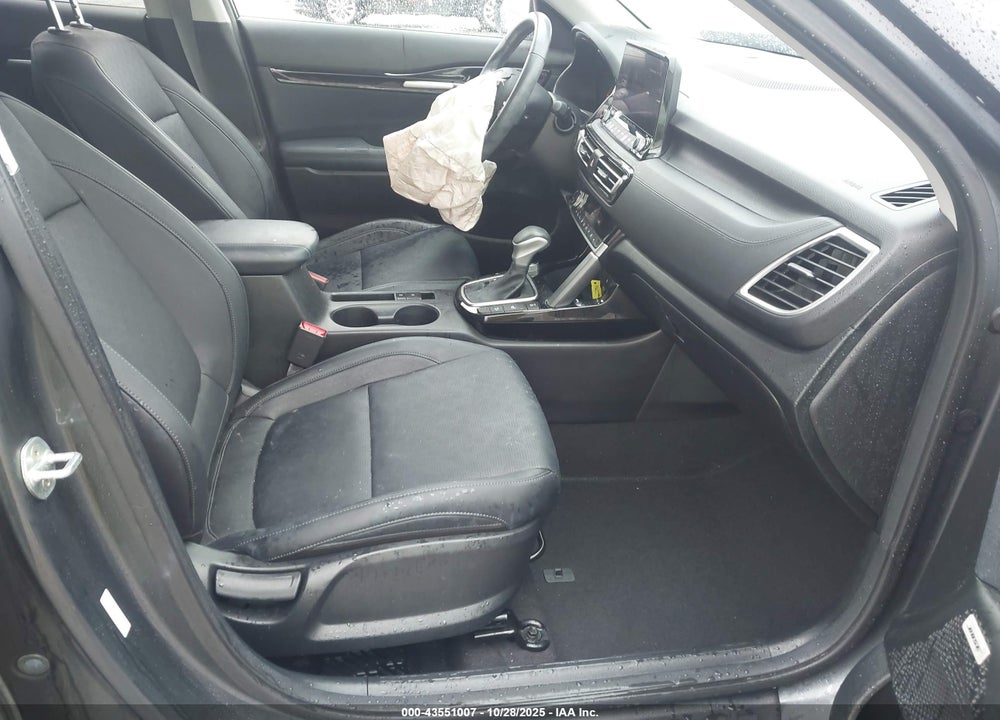 2023 KIA SELTOS SX TURBO VIN: KNDETCA2XP7382439