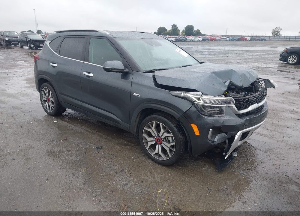 2023 KIA SELTOS SX TURBO VIN: KNDETCA2XP7382439