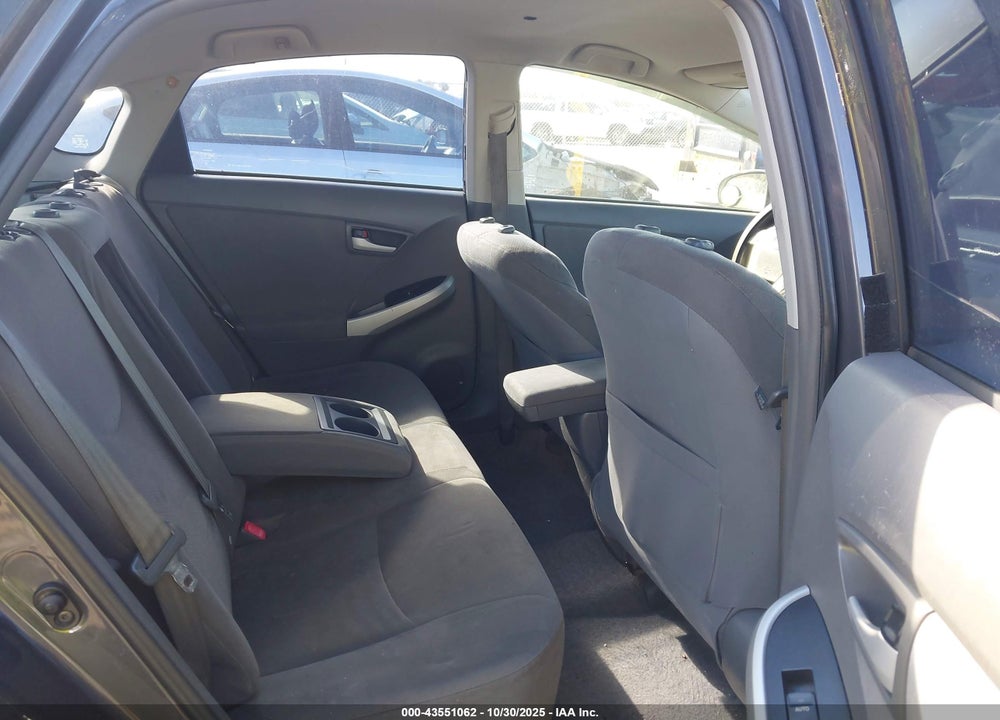 2011 TOYOTA PRIUS TWO VIN: JTDKN3DU3B1418753