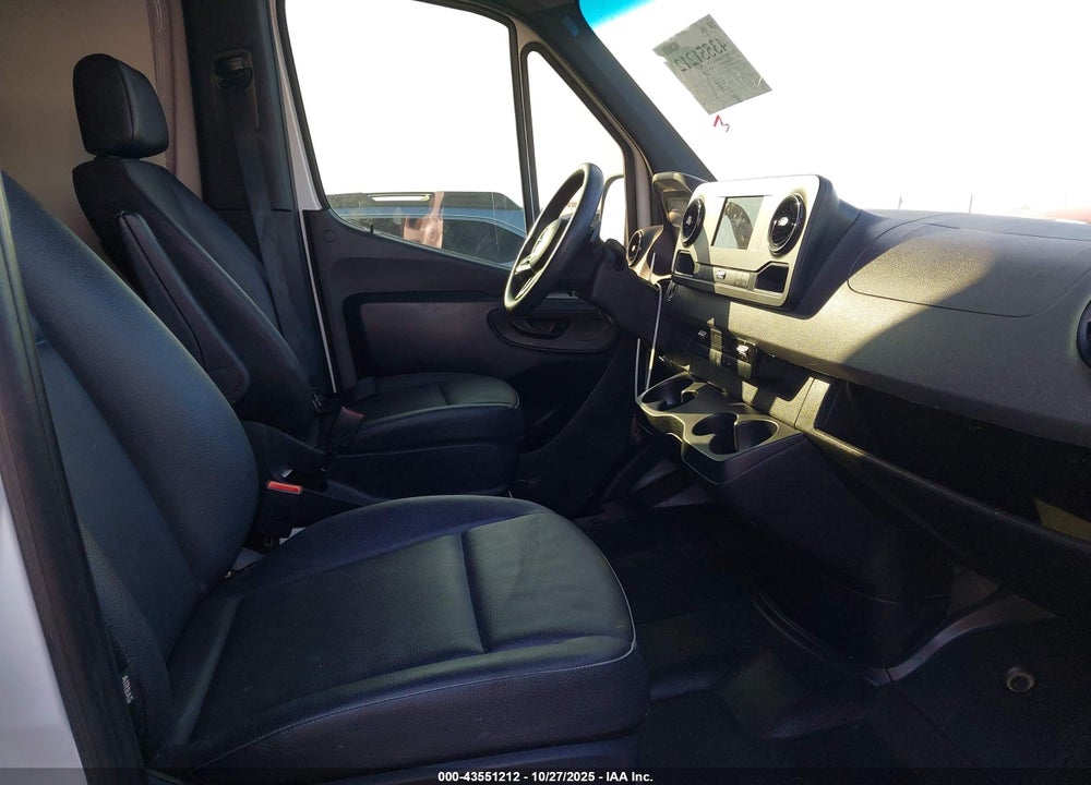 2023 MERCEDES-BENZ SPRINTER 1500 STANDARD ROOF 4-CYL GAS VIN: W1Y70BGYXPT133651