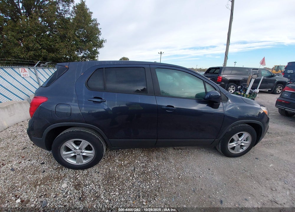 2019 CHEVROLET TRAX LS VIN: 3GNCJKSBXKL211658