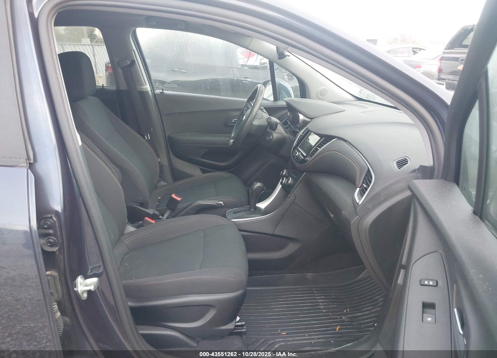 2019 CHEVROLET TRAX LS VIN: 3GNCJKSBXKL211658