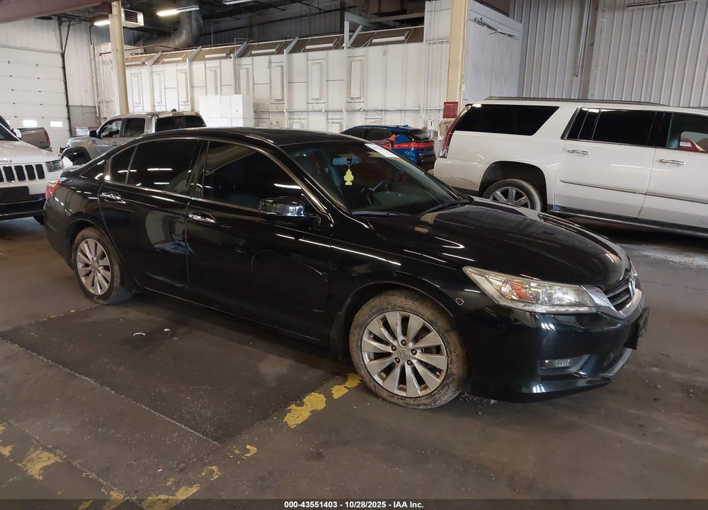 2015 HONDA ACCORD TOURING VIN: 1HGCR3F93FA020452