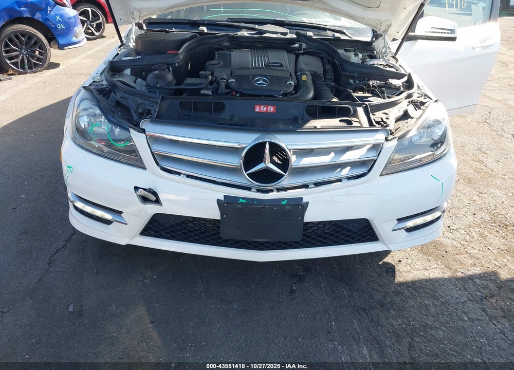 2013 MERCEDES-BENZ C 250 SPORT VIN: WDDGF4HB1DA838487